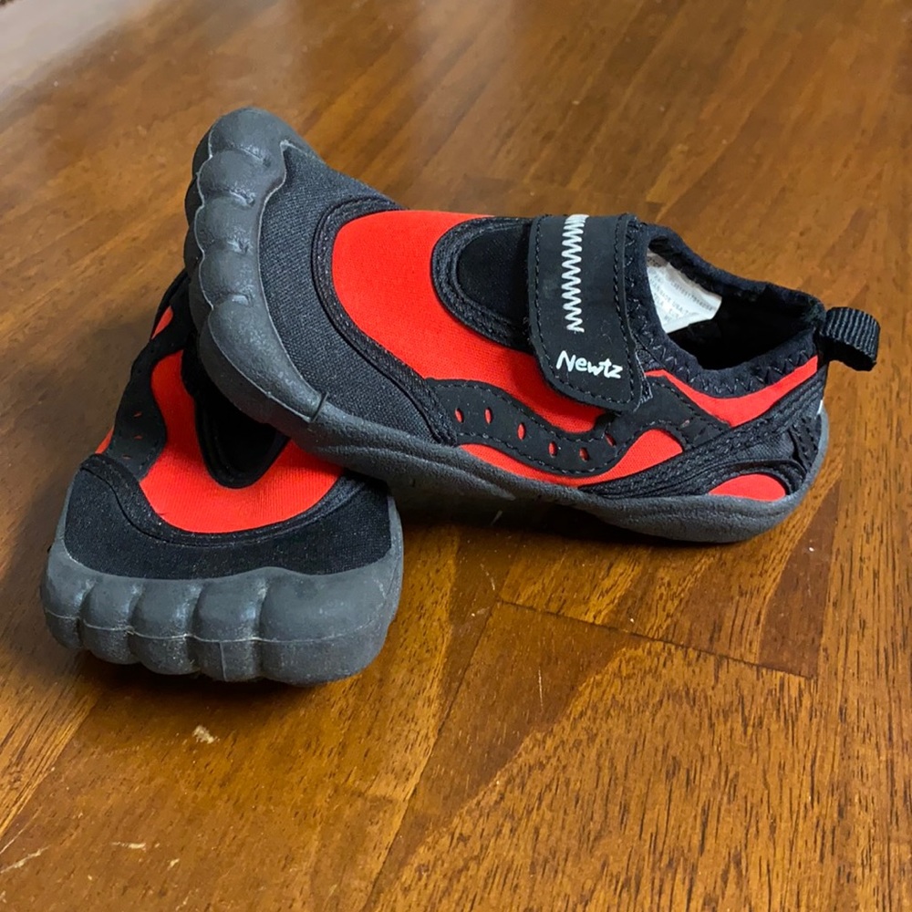Newtz boys water shoes